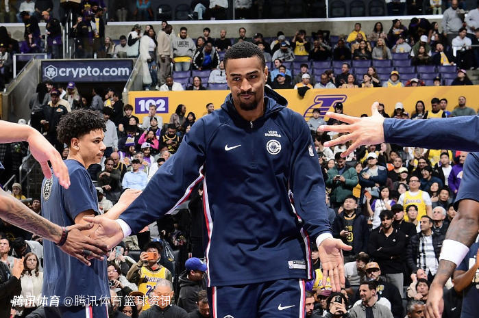 科林斯谈伤情：左眉骨上方缝了几针 感觉还好将接受进一步检查