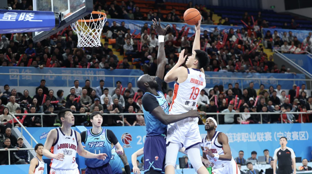 威金顿29分末节收割助广州客胜宁波 杰克逊23分难救主