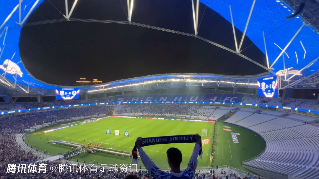 足球报：申花新援盖伊、拉唐可出战亚冠小组赛 斯卢茨基或摆433阵型