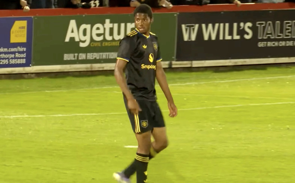 曼联人人皆天才自居？小妖不满被下放预备队锻炼，自认为应是第二中锋