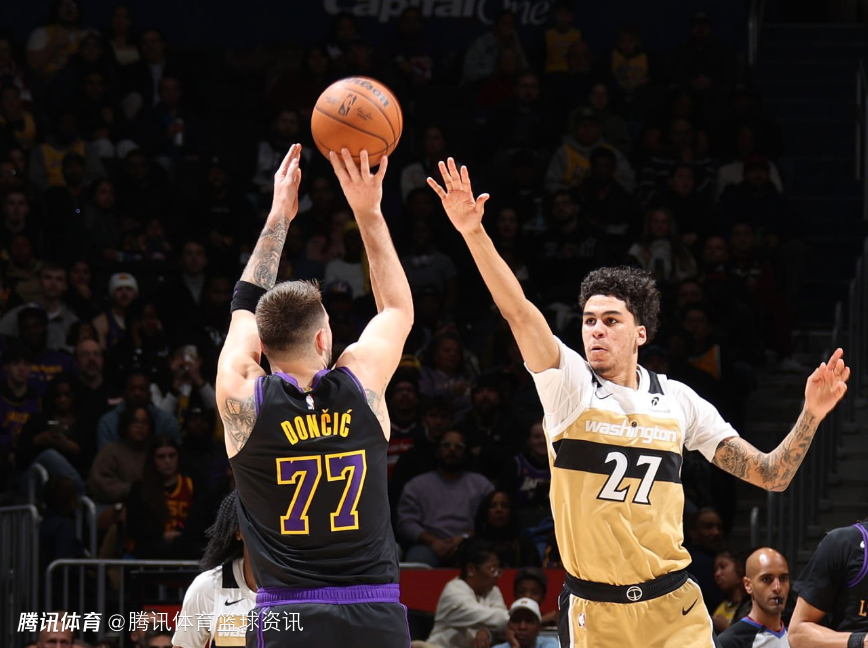 东契奇：我就是专注打球打出自己的节奏 在场上阅读比赛对我而言有点像下棋