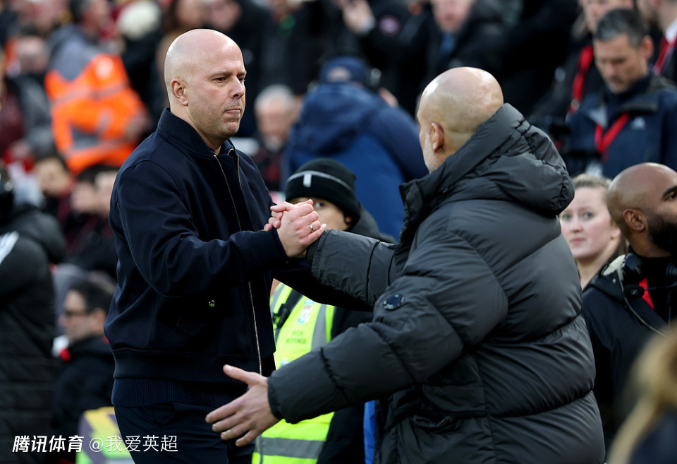 争议？利物浦主帅7轮1胜仍大笑！不满索博染红：放着让曼城进就好了