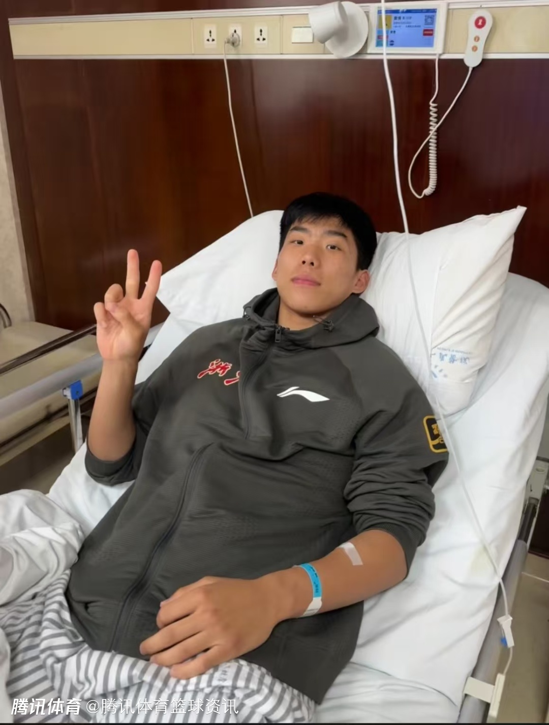 浙江男篮官方：球队后卫沈无敌左膝外侧半月板撕裂 康复期预计六个月