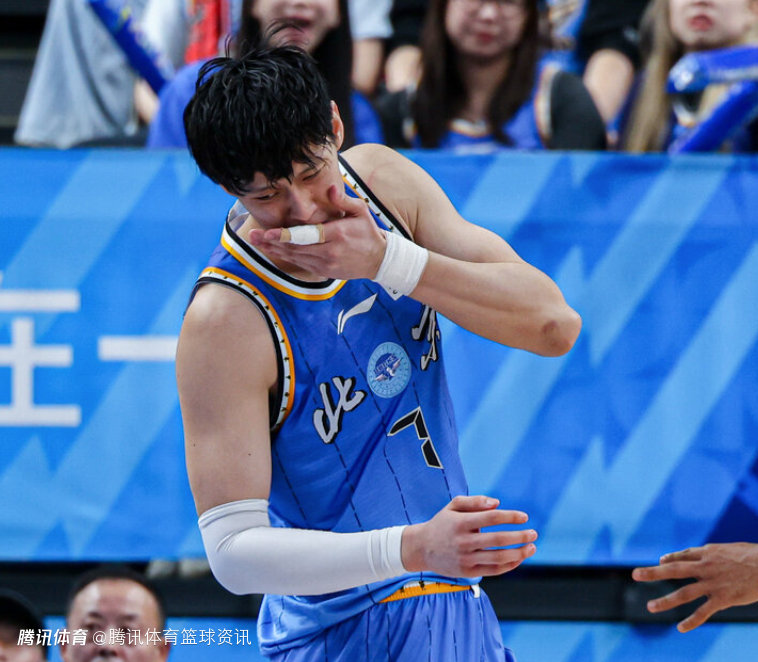 伤病潮来袭！曾凡博腰部旧伤复发 康复时间待定