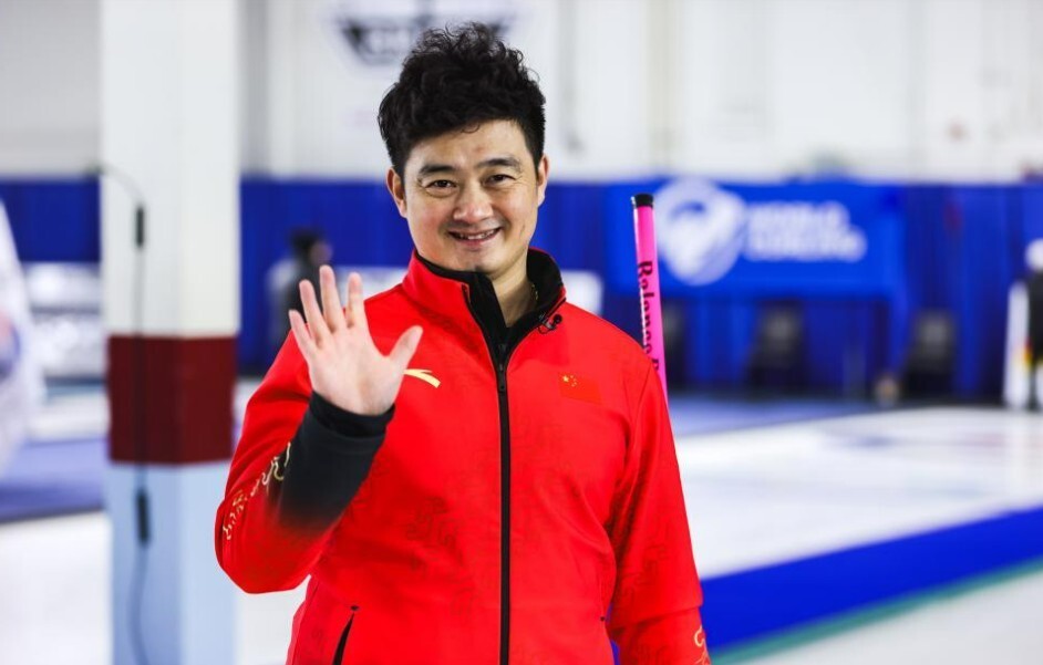 搭上末班车！中国冰壶男队9-4日本队，锁定冬奥会最后参赛席位