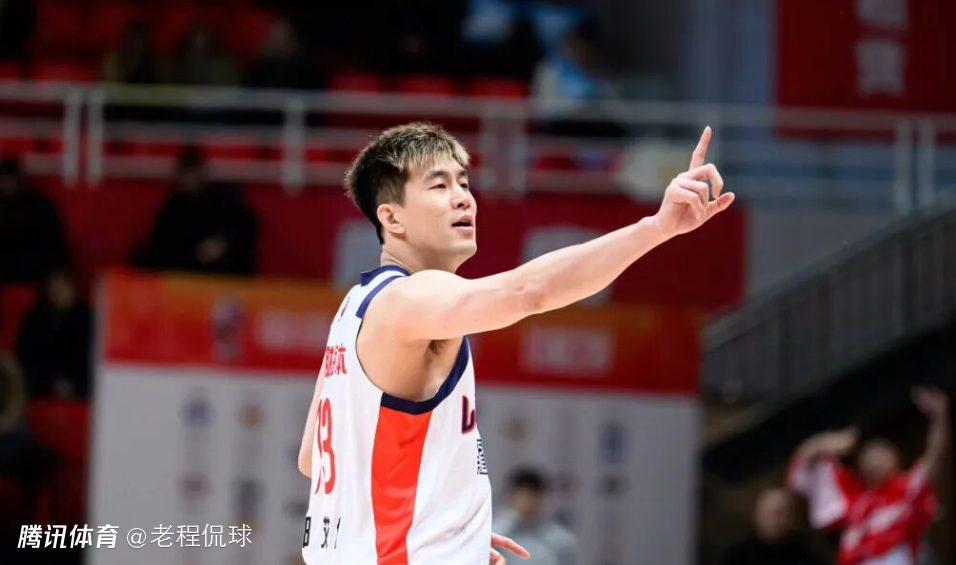 球队3连胜郭艾伦发言却让人唏嘘：开心今天没受伤