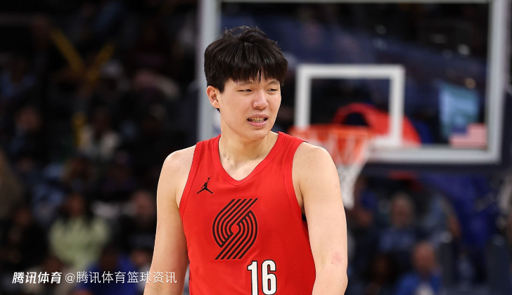 杨瀚森半场4分2板2助1断1帽！补篮得手+妙传队友 送艾萨克大帽