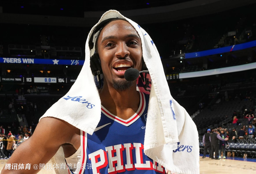 Shams：马克西与新百伦合作推出首款签名鞋 预计今年晚些时候正式发布