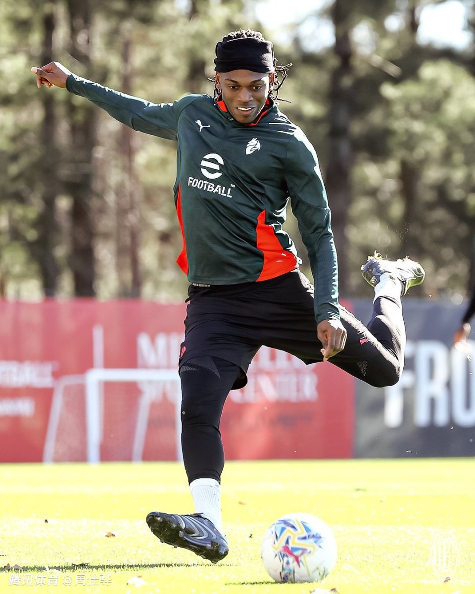 AC米兰VS科莫预计首发：莫德里奇、莱奥领衔，拉比奥染红停赛