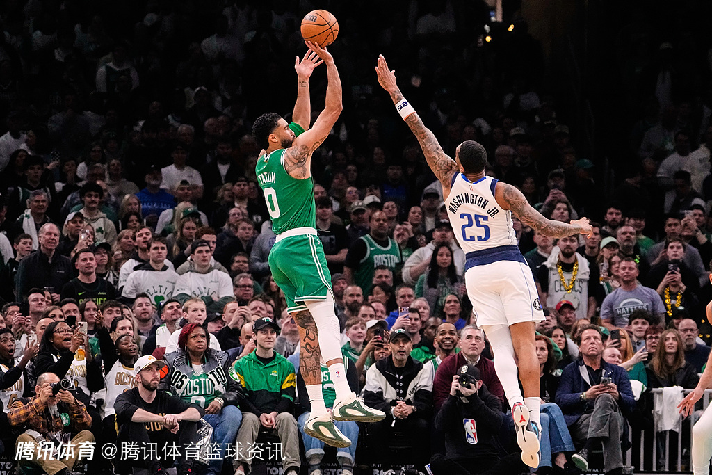 补扣+三分点燃主场！塔图姆复出半场5分5板5助：6中0后突然爆发