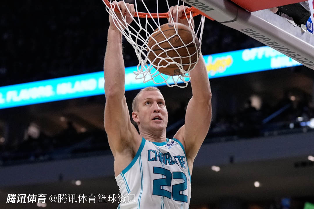 黄蜂官方：普拉姆利因右腹股沟伤势接受手术治疗 六周后复查