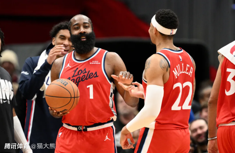 数据帝：0三分轰36分！哈登创生涯纪录 一人送8抢断复制艾弗森经典