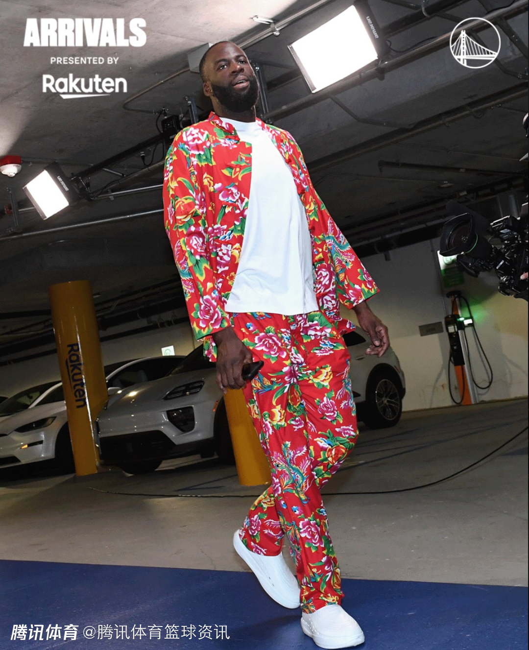 元宵节快乐！追梦身穿东北大花褂进场 去年中国行曾去到东北