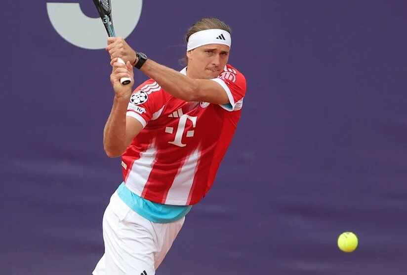 德国网球选手兹维列夫身穿奥利塞球衣亮相慕尼黑公开赛