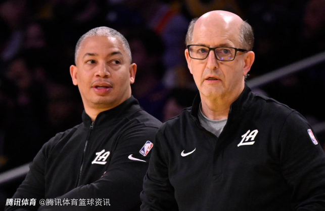 泰伦-卢：防守端表现提升要归功于范甘迪 他为此投入了大量精力