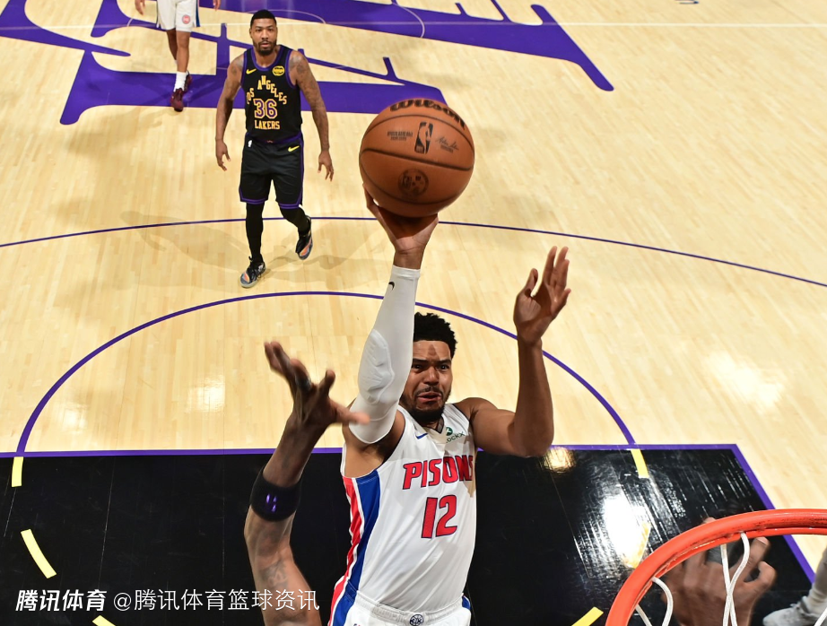 望无大碍！哈里斯左髋部扭伤 本场比赛不会回归