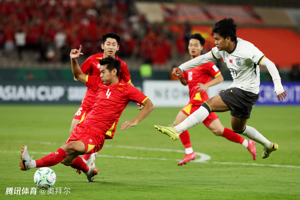 U23国足半场控球占优！媒体人热议：踢出强队足球，看的热血沸腾