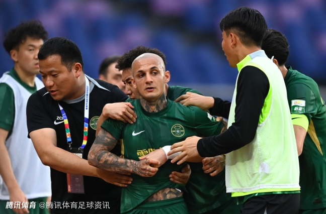 官方：米特里策实施暴力行为拽头发以及脚踢冰桶 停赛4场罚款4万