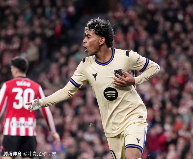 18岁亚马尔复制梅西经典：彩虹球进死角 对手倒下 生涯50球