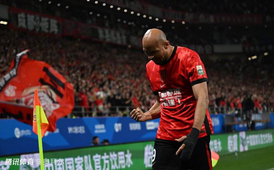 中超第一人！费利佩生日夜戴帽，三年第一次，两创中超神纪录