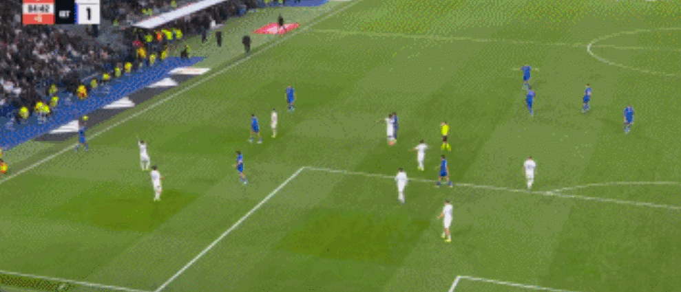 皇马负赫塔费演绎争议夜：吕迪格膝顶对手 马斯坦托诺直红&维尼修斯赛后冲突 