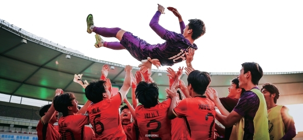 区楚良：希望外界过度捧杀李昊，让他按照足球规律稳步去发展