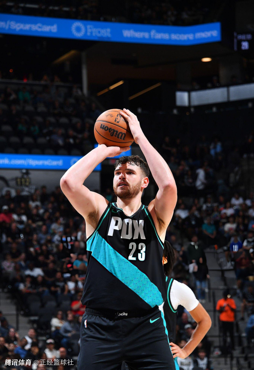 克林根狂砍24分12板4助！创生涯最佳一战 12中9+三分三连击太强