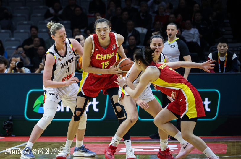 宫鲁鸣变阵失败！韩旭李月汝组首发双塔仅20中5 被打爆成重要败因