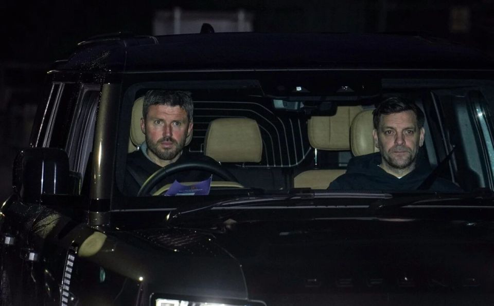 卡里克执教曼联收入揭秘！曝阿莫林本想辞职，经纪人说别便宜拉爵