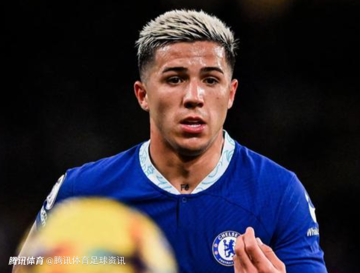 电讯报：切尔西球员对恩佐领导力不满 示好皇马言行更引更衣室争议