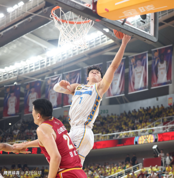 曾凡博：郭士强曾建议我双脚起跳 受伤后要改掉以前习惯