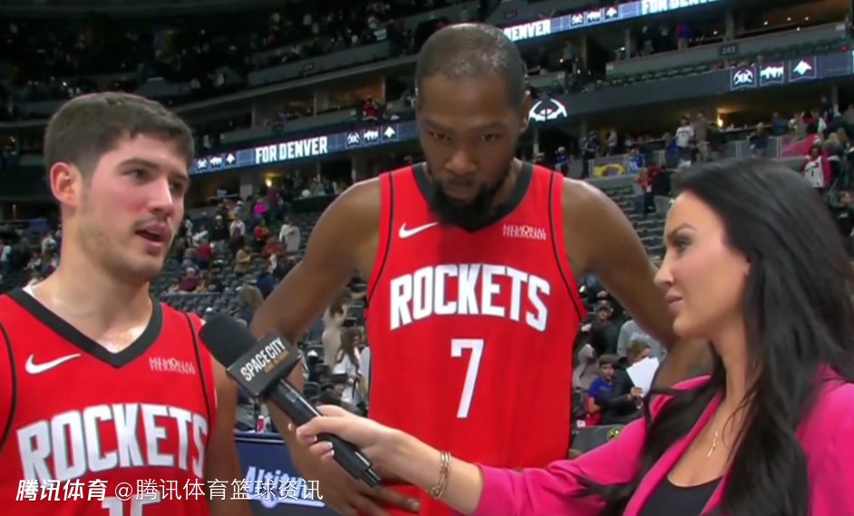 杜兰特：平时我喷垃圾话都比较克制 但今天球队太需要活力