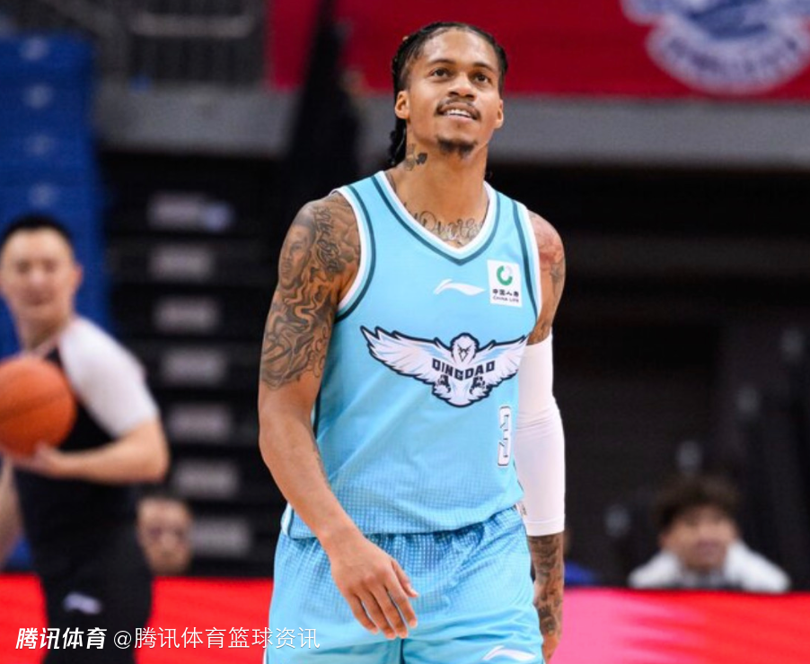 仅剩两名外援！媒体人：青岛男篮裁掉汤普森和约瑟夫-杨