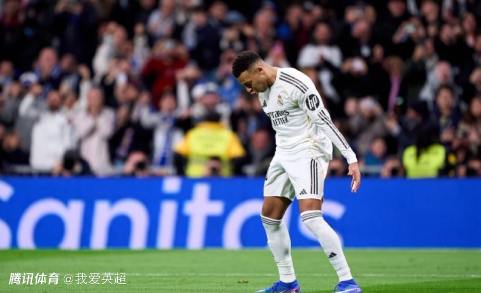 感动！27岁姆巴佩做“SIU”庆祝动作致敬C罗：他是榜样+皇马GOAT