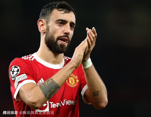 镜报：曼联若想留住B费 或需提供周薪40万镑新约 球员正评估未来