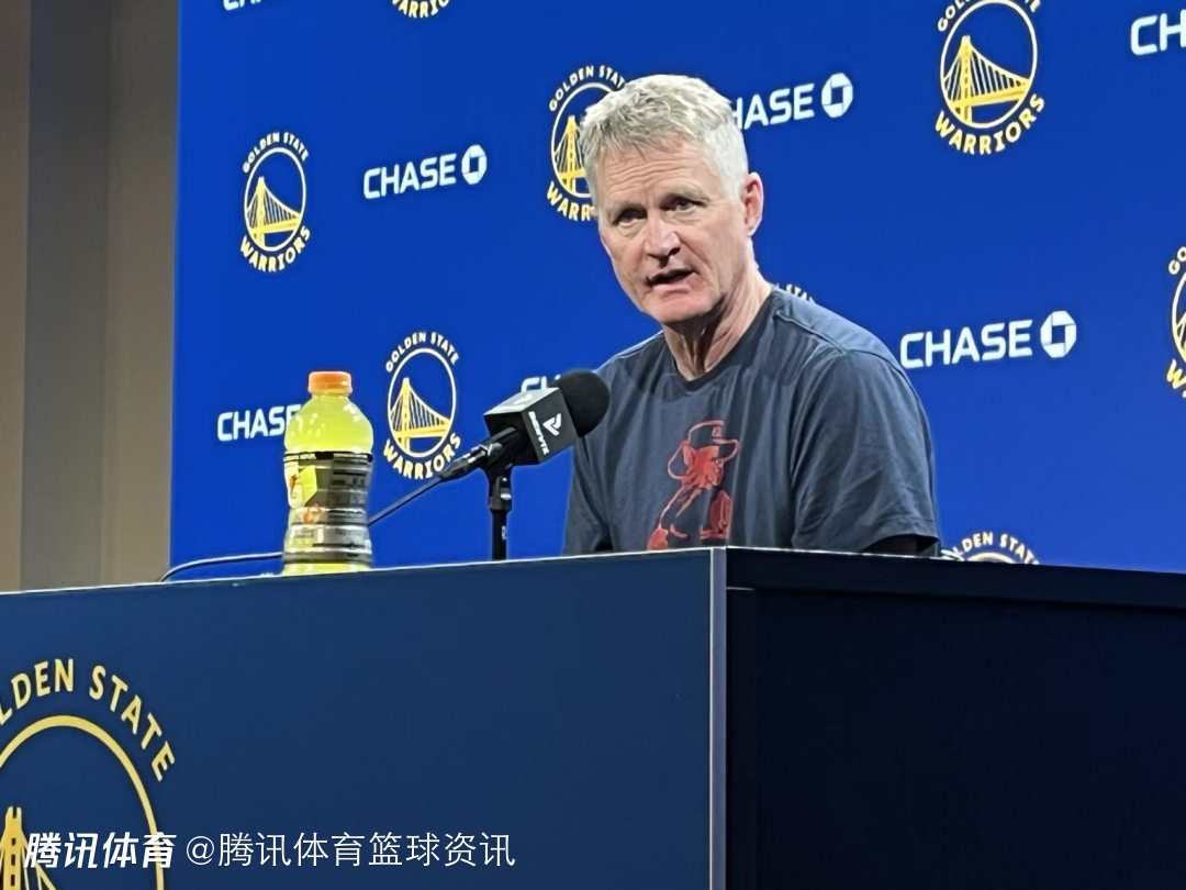 科尔：库里对抗赛表现得像是库里了 明日将决定何时复出