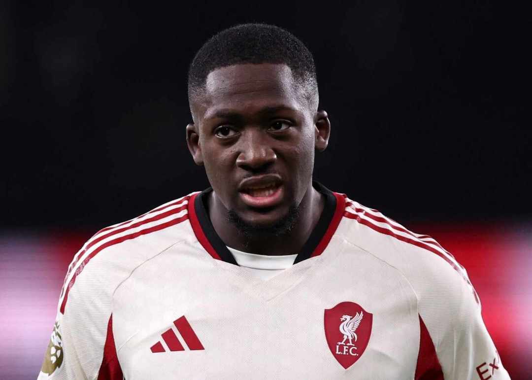 留下！罗马诺：利物浦现在接近与后卫科纳特续约