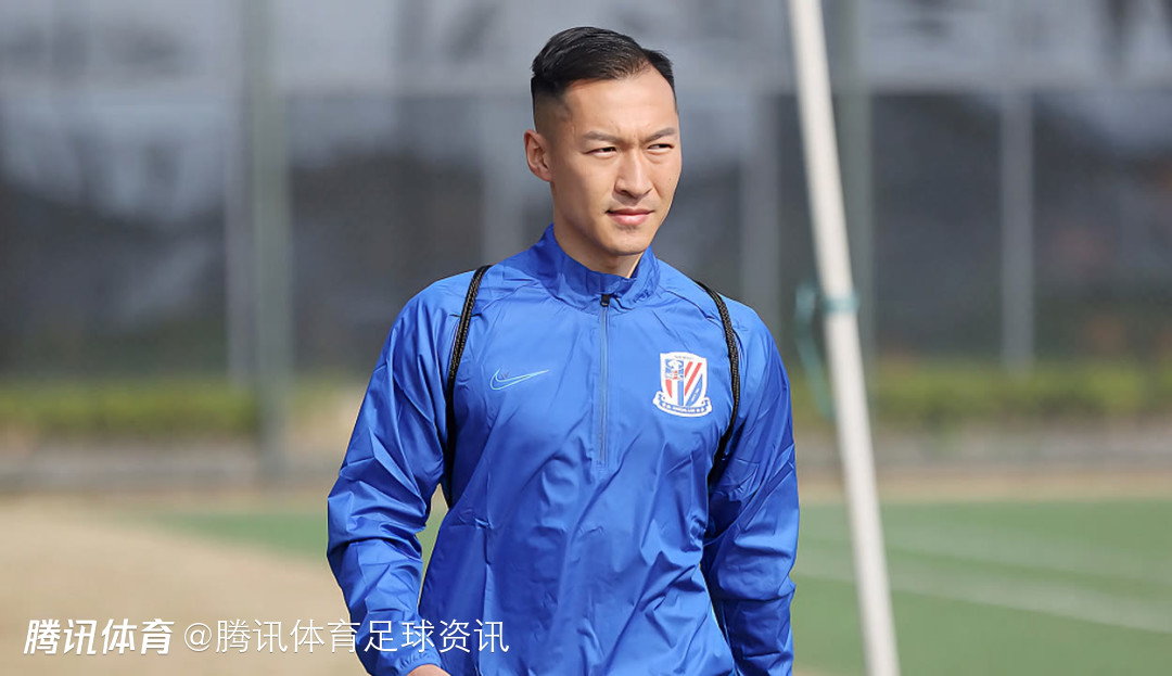 记者：吴曦李可盖伊随申花赴津 特谢拉米内罗吴启鹏缺席