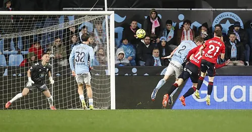 西甲-伊格莱西亚斯点射、加西亚制胜，奥萨苏纳2-1复仇塞尔塔