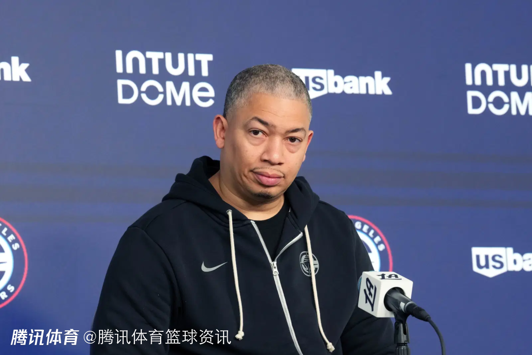 对阵西部第三！泰伦-卢：防约基奇三个中锋都得用上 我确信我们会赔上不少犯规