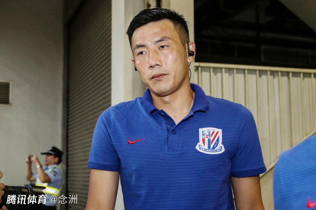 被判2年！秦升刑满释放8个月后开账号 自称叫兽+中场铁闸语言大师