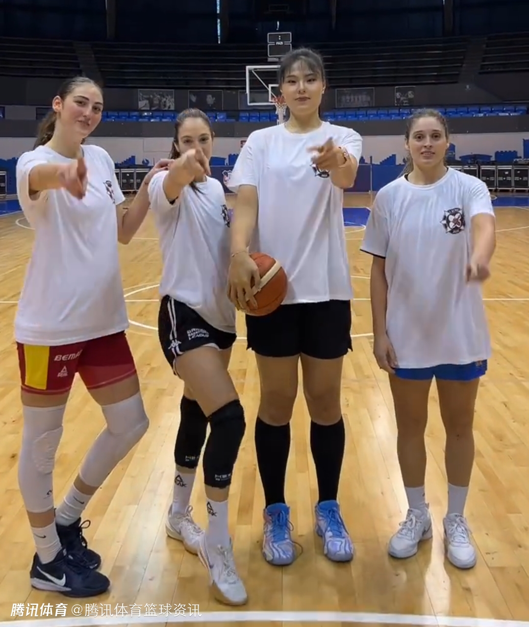 是小宝也是宝总！李月汝公布收购球队：贝尔格莱德FIVE WINS亮相社媒