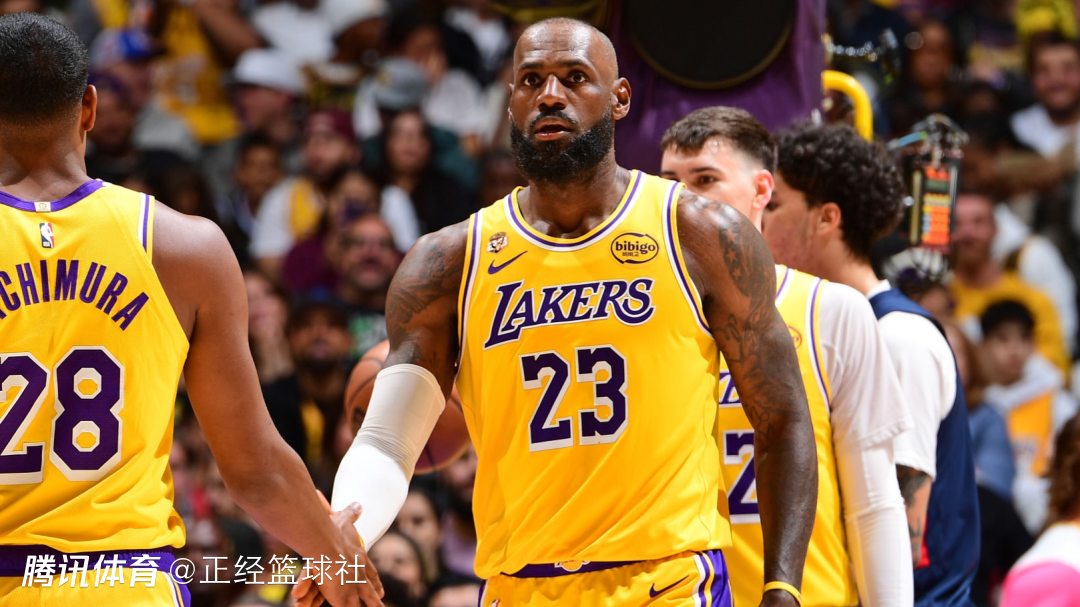 詹姆斯本赛季85次扣篮超之前两季！获赞：直到退役都该拿五千万年薪