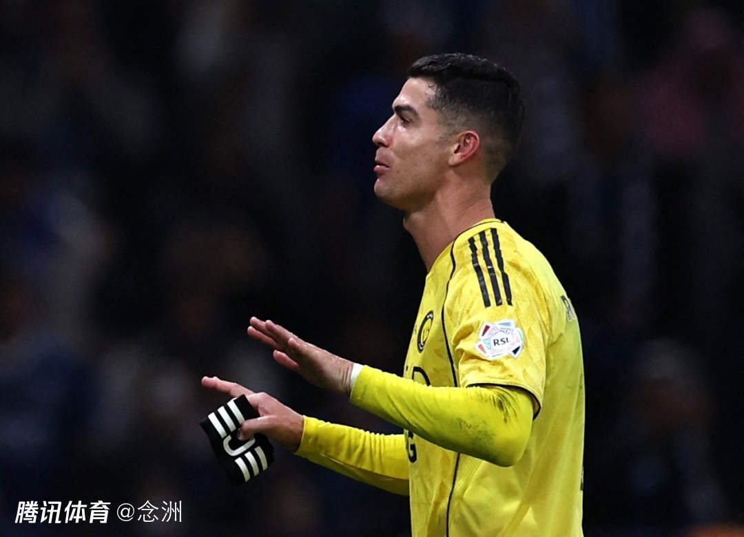 足坛一夜动态：C罗罢赛！曼联3-2绝杀 曼城战平热刺 皇马2-1绝杀