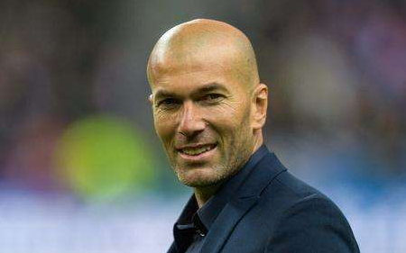 马卡报回顾十年前齐达内上任：皇马最成功转折点 五年十一冠铸就王朝