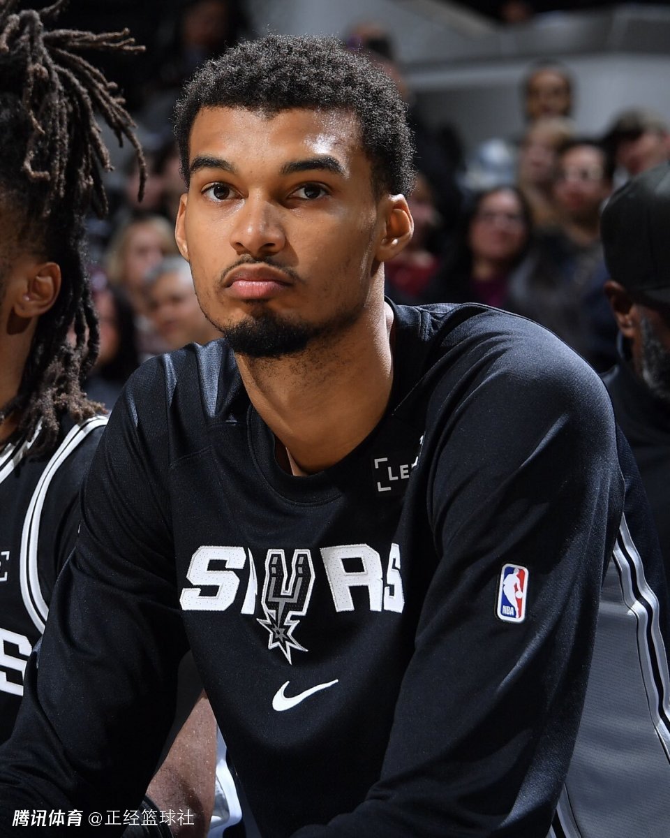 文班亚马缺席明天战步行者！最快周日复出 再休战5场将无缘赛季评奖