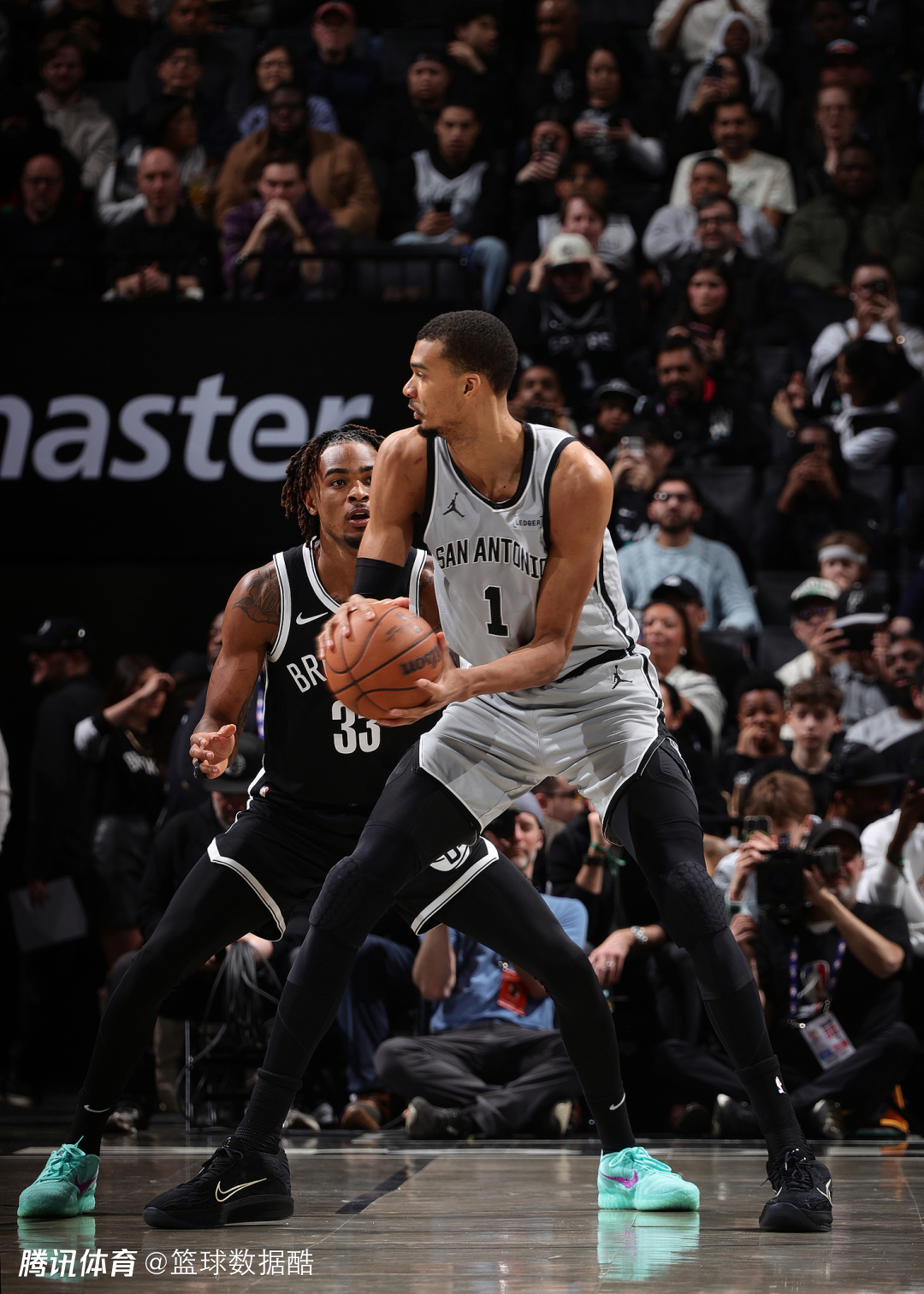 马刺单月不败真能夺冠？一神迹历史仅6回 文班亚马能否创造奇迹