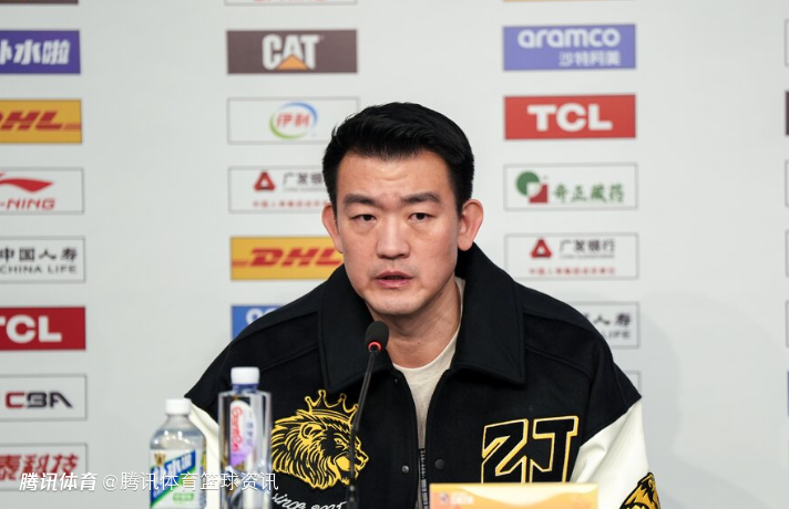 王博：上海男篮一直是强队 这场比赛会给布朗报名