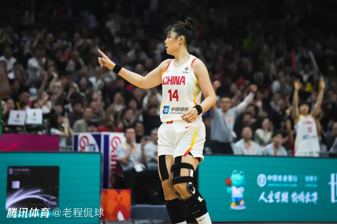 李月汝：后面这几场打得很别扭不太高兴 我应该更好地融入球队