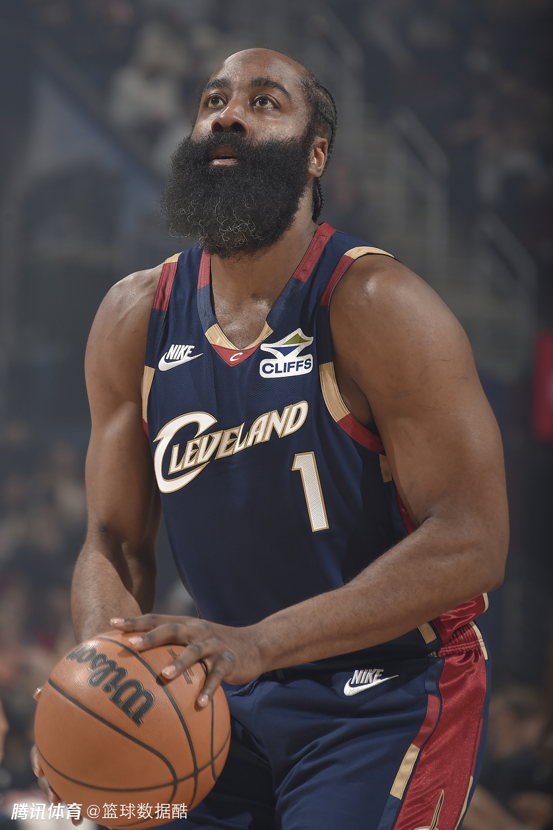 阿伦复出确实不一样！双塔合体骑士无解 哈登17+14喂饱全队 